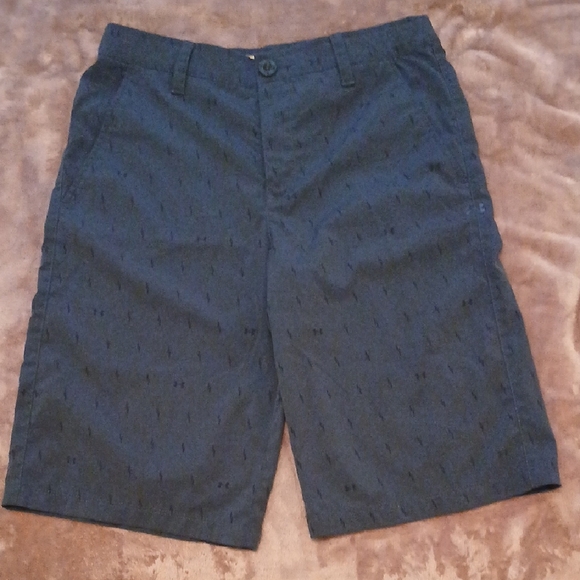 Under Armour Blue Flat Front Shorts - Picture 1 of 7